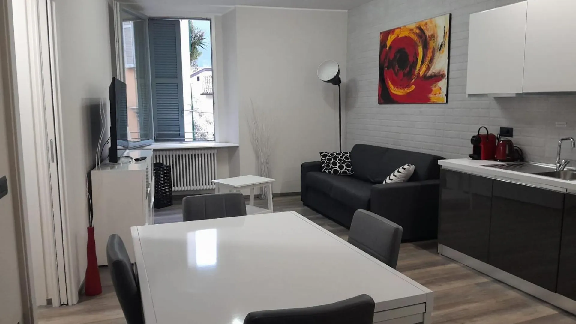 Central Beautiful Flat Como 0*,  Italien